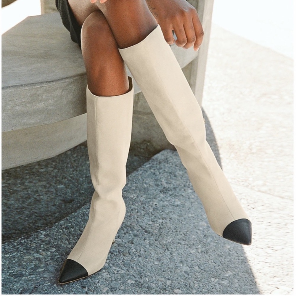 NWOT Express Knee High Ivory Boots w Pointed Black Toe Caps Size 6